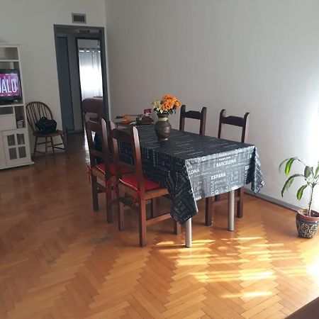 דירות בואנוס איירס Apartamento Lautaro מראה חיצוני תמונה