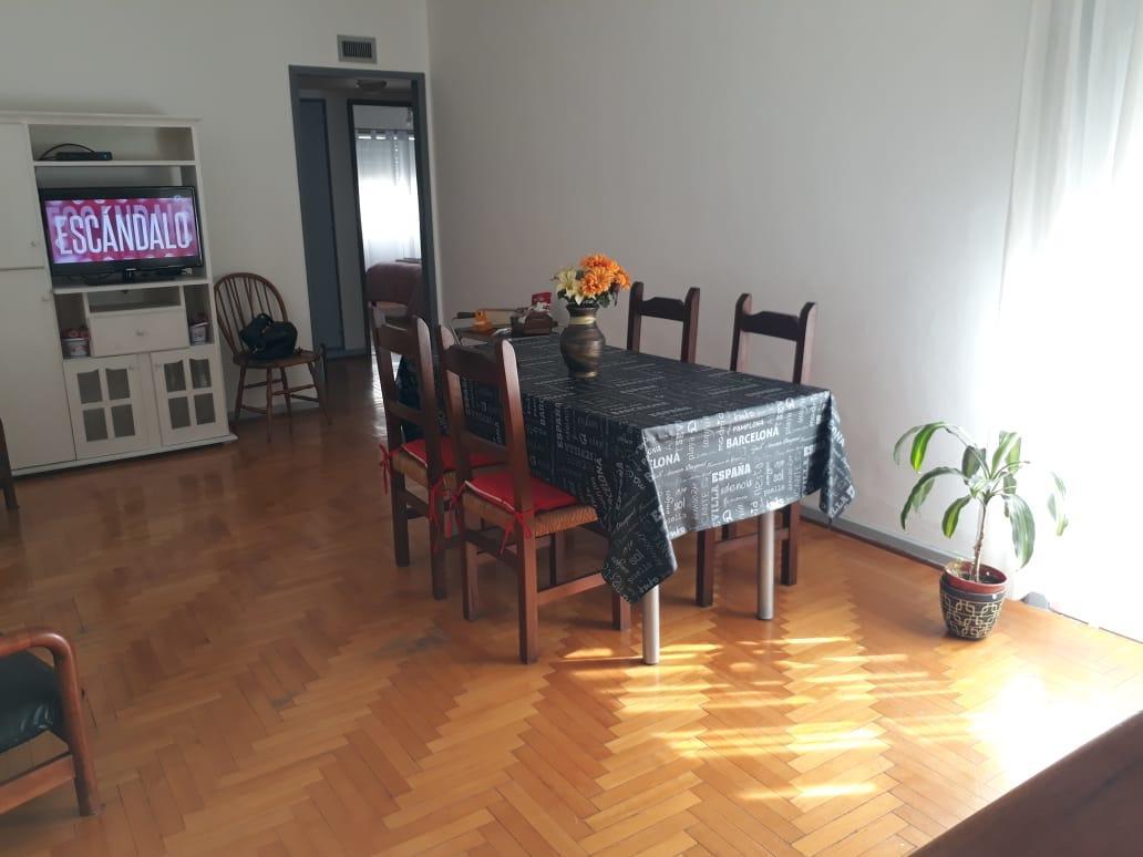 דירות בואנוס איירס Apartamento Lautaro מראה חיצוני תמונה